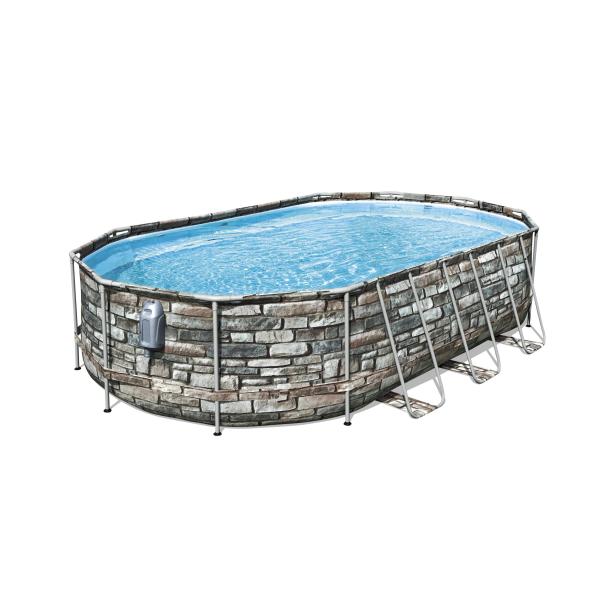 , Swimmingpool – Delvist nedgravet pool med terrasse/tagdæk på budget